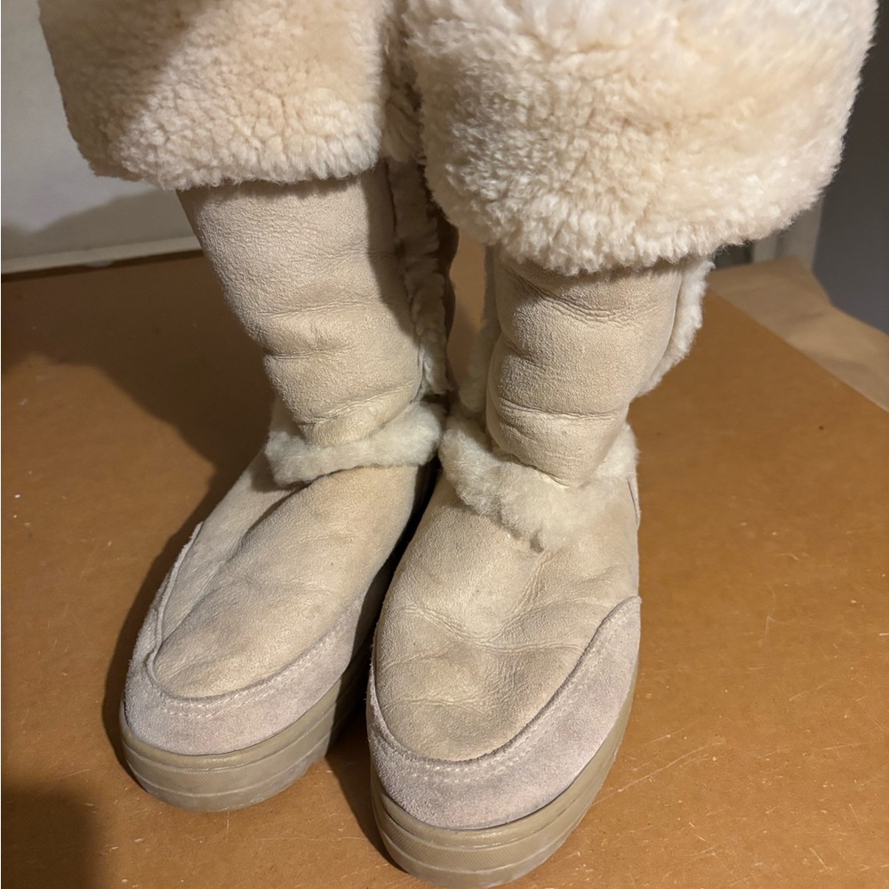 UGG light camel Shearling Winter Boots